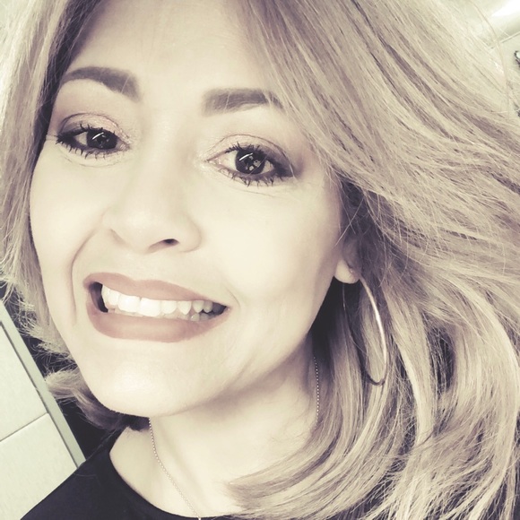 Meet your Posher, Wanda - Picture 1 of 1